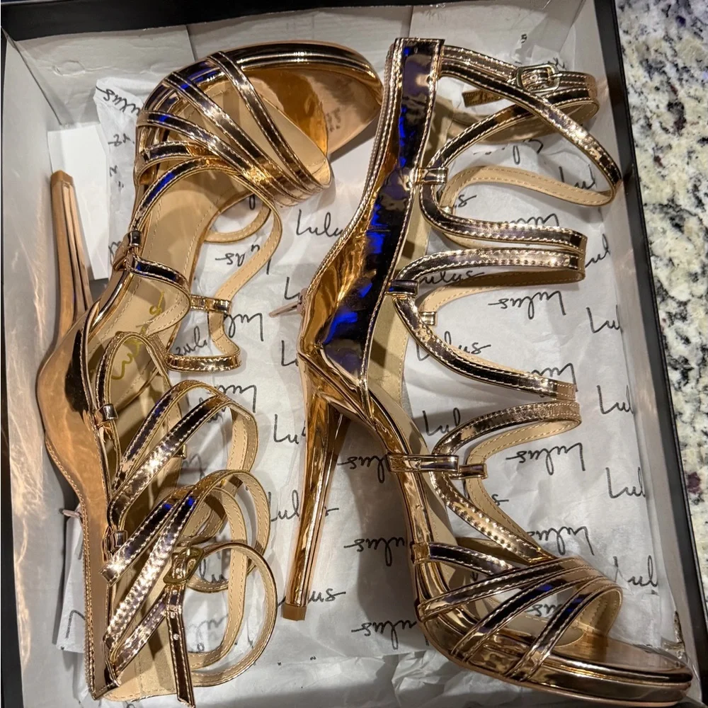 Lulu's Rose Gold Heels excellent condition to New - Picture 4 of 5